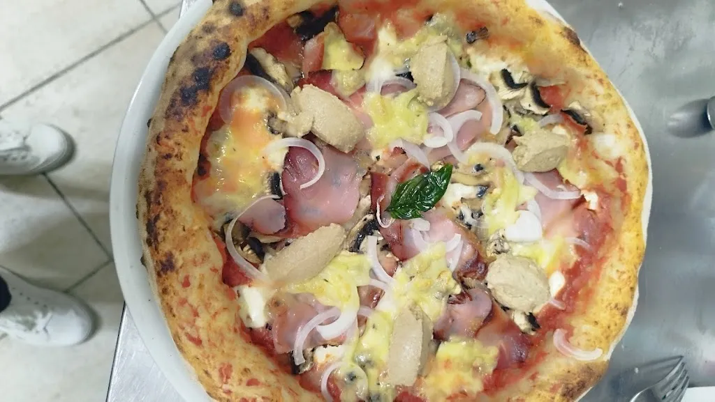 Pizzeria Basilicò_Caltanissetta_slider_image_3