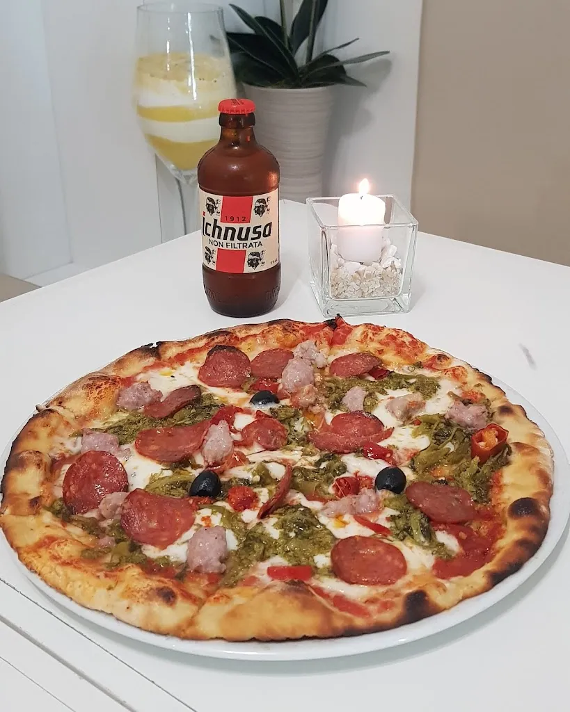 Malibù Gelateria, Longe bar e Pizzeria restaurant in Latiano