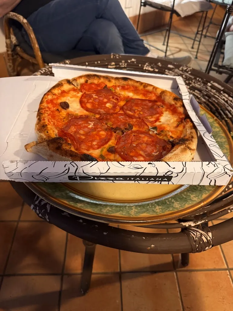 Mike Cwir_Pizza Time_Canalicchio_review