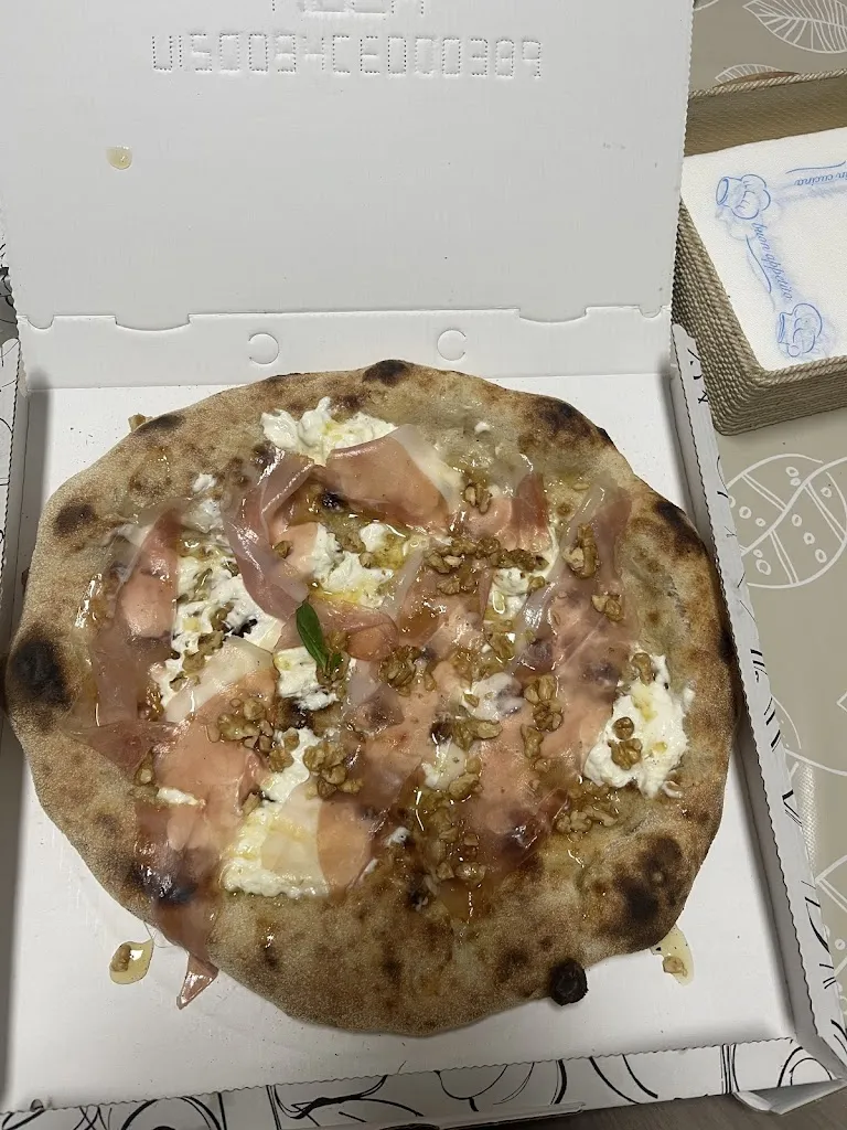 giulio_Pizza Time_Canalicchio_review