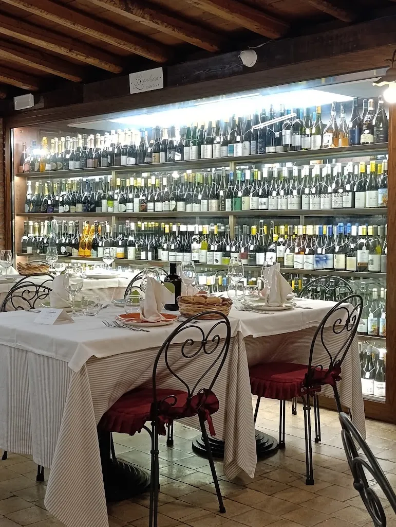 La Locandiera restaurant in Canalicchio