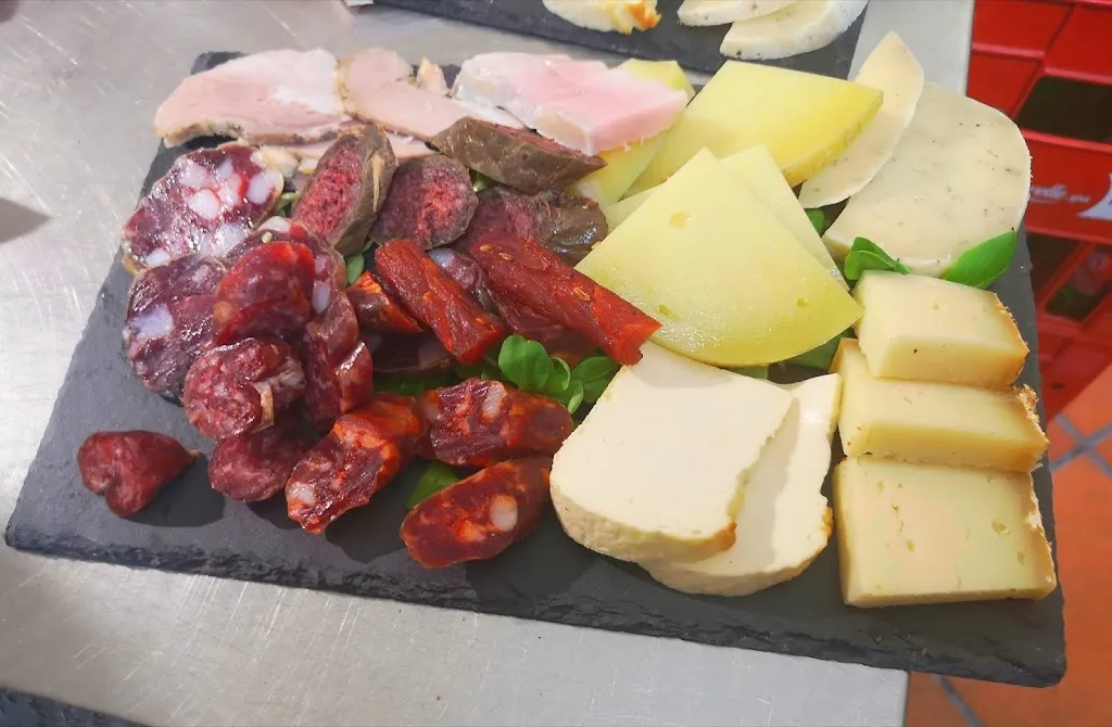 Il Casalino Cucina e pizza_Caronia_slider_image_3