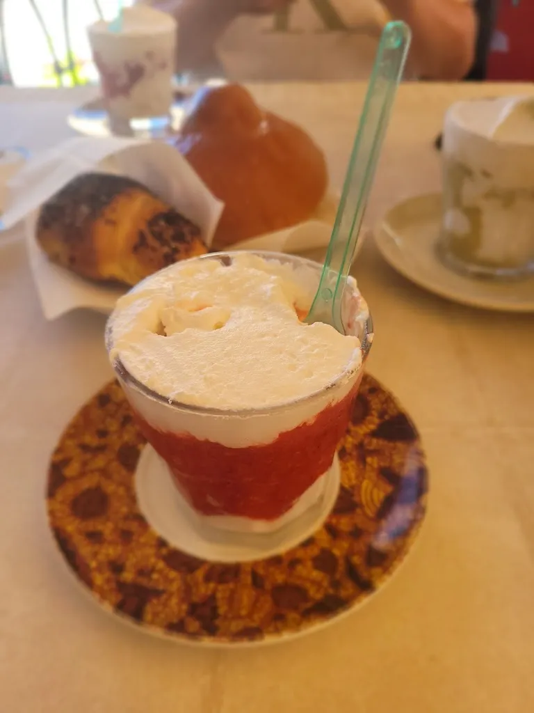 Menu_Bar Bar_Caronia_image_1