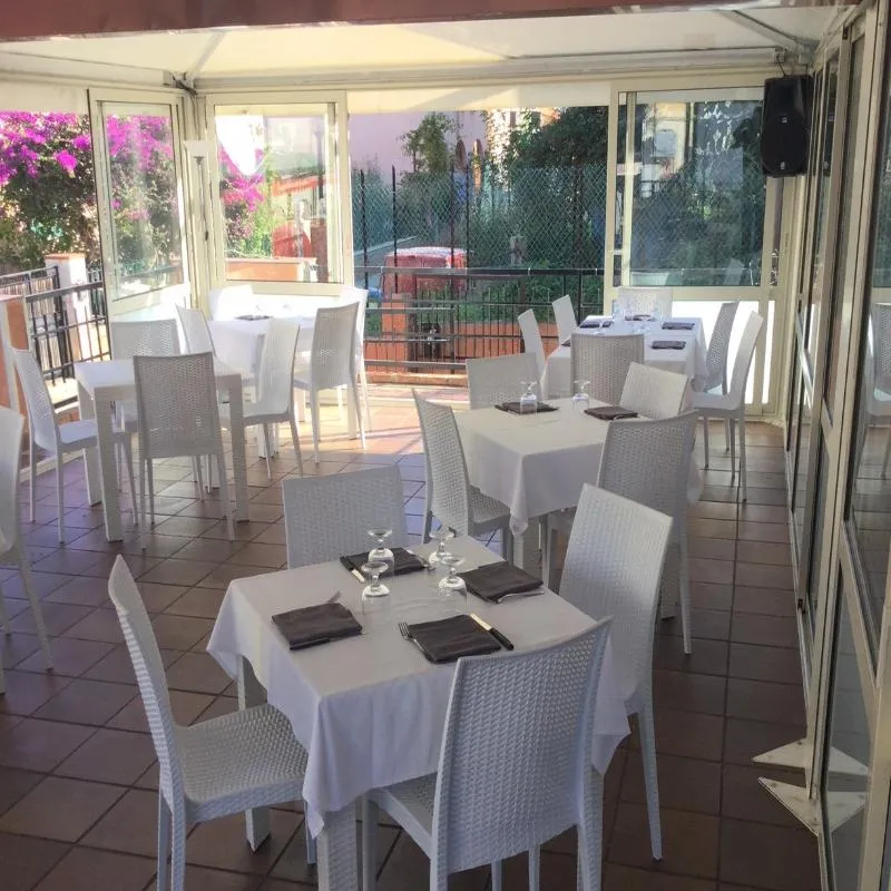 Bar Bar_Caronia_slider_image_1