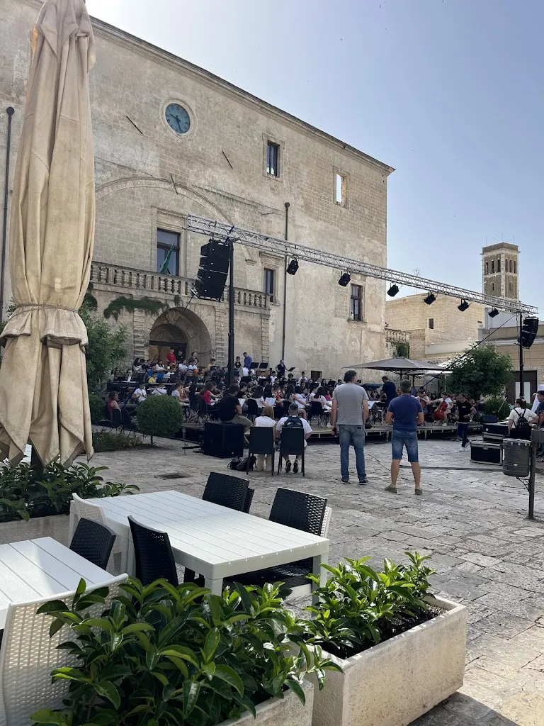 Piazza Umberto I restaurant in Latiano