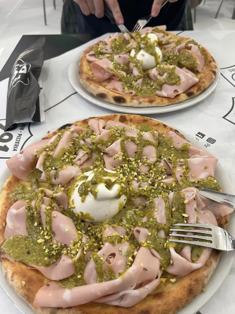 Petr Lorenc_Panineria Pizzeria 991_Cassibile_review