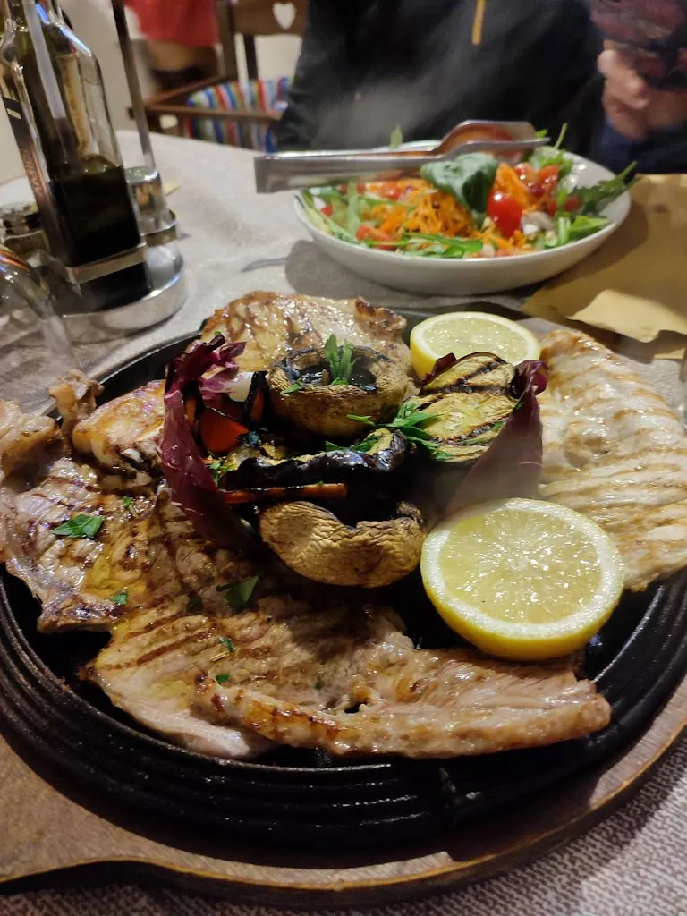 Menu_Pizzeria *Paper old Moon* since 1984_Cassibile_image_8