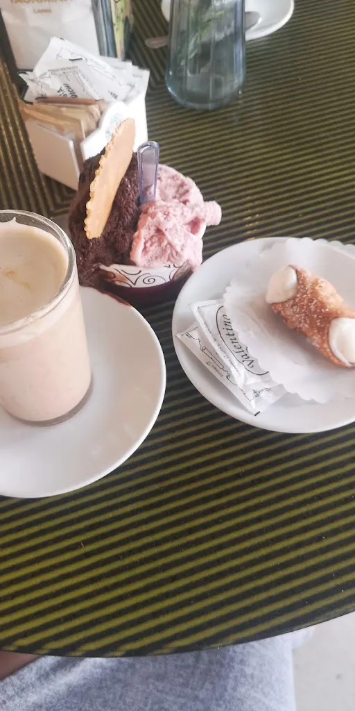 Ilona Makowska_Bar Valentino_Cassibile_review