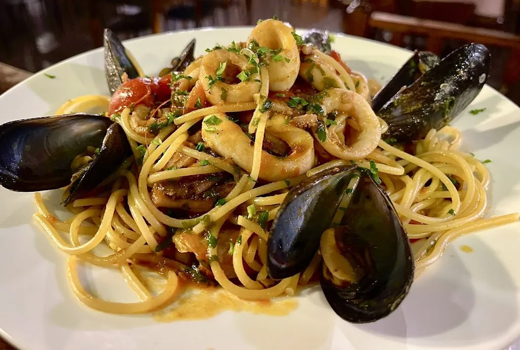 Sherlock Holmes Ristorante Pizzeria_Cassibile_slider_image_2