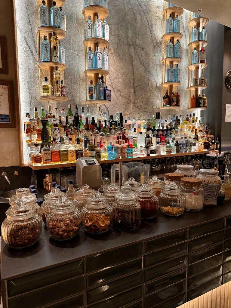 Piccadilly - Bar e Bistrot restaurant in Canicattì