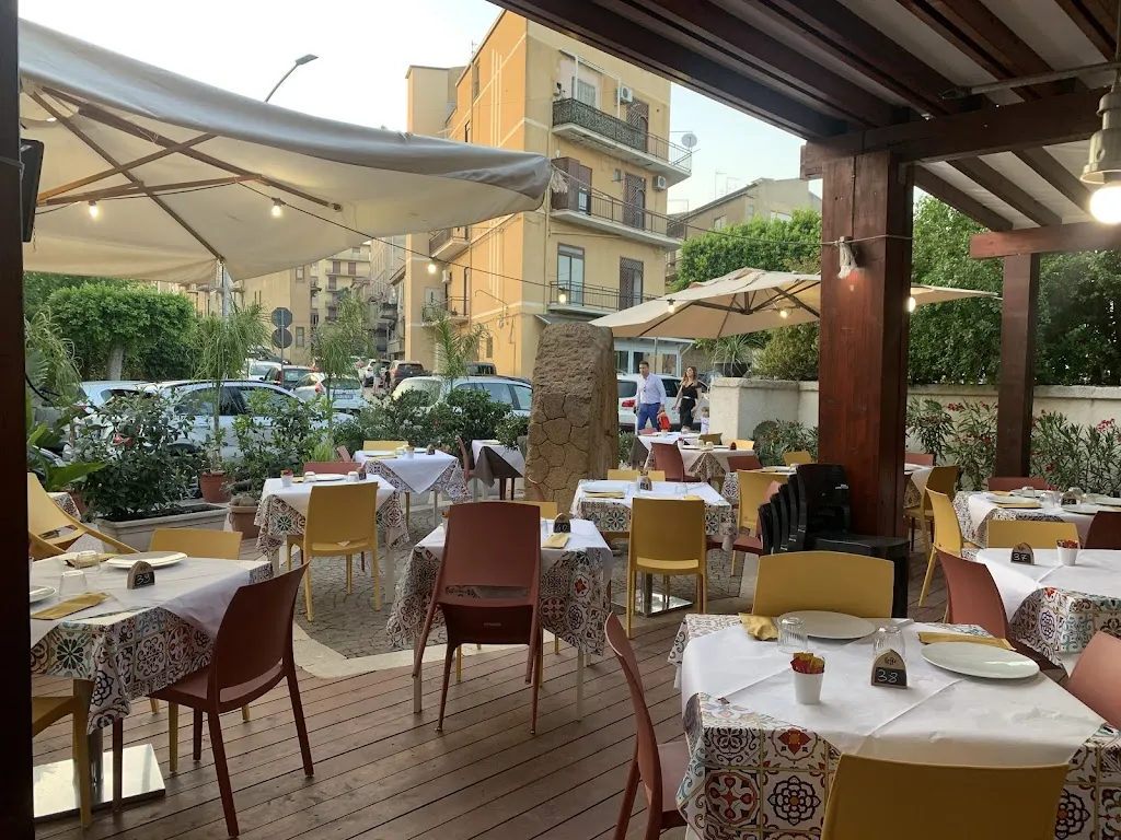 MONICA food &pizza_Canicattì_slider_image_1