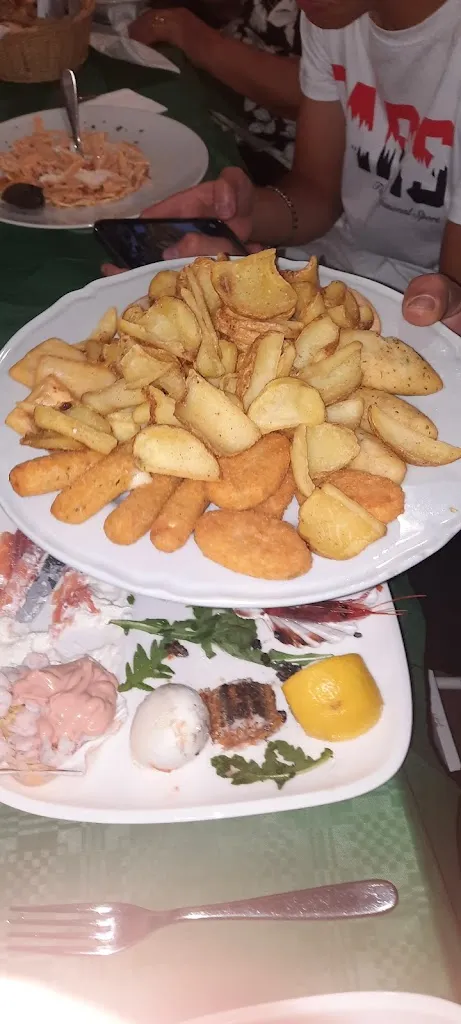 L A_Très Chic Ristorante Pizzeria_Canicattì_review