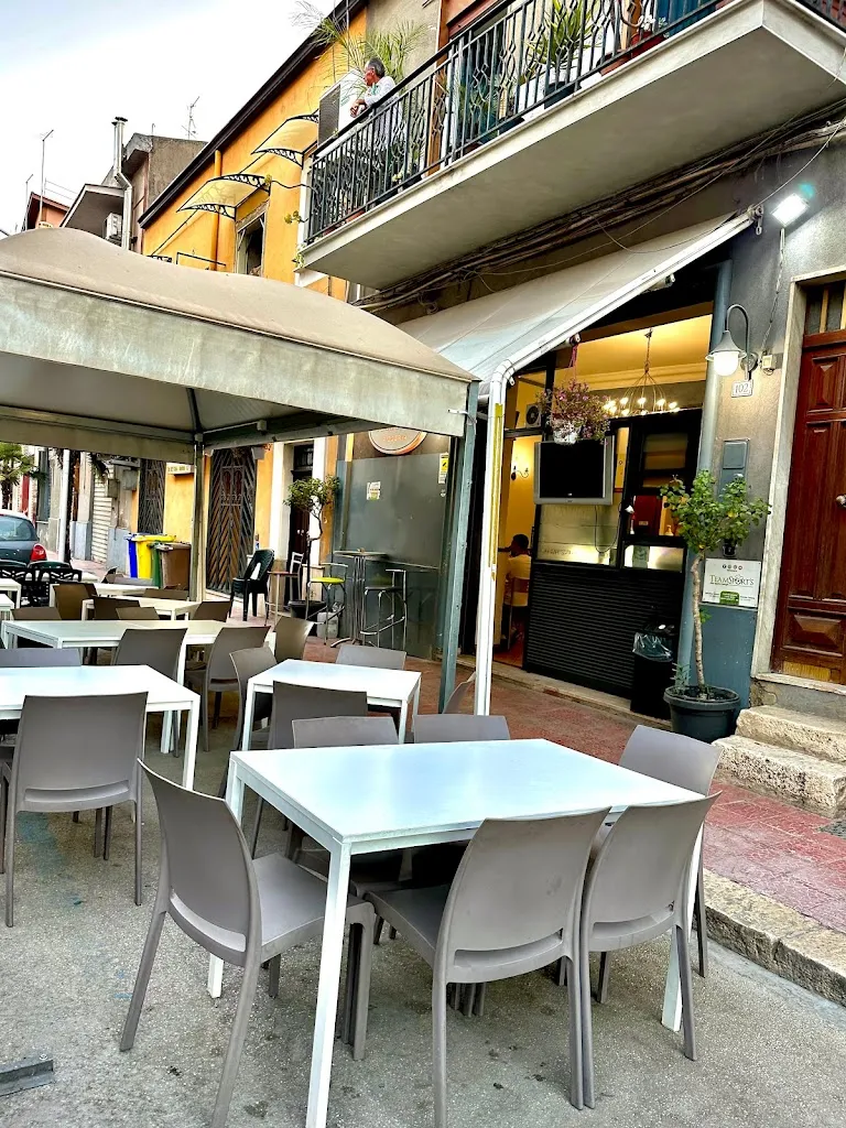 Pizzeria Payper restaurant in Canicattì