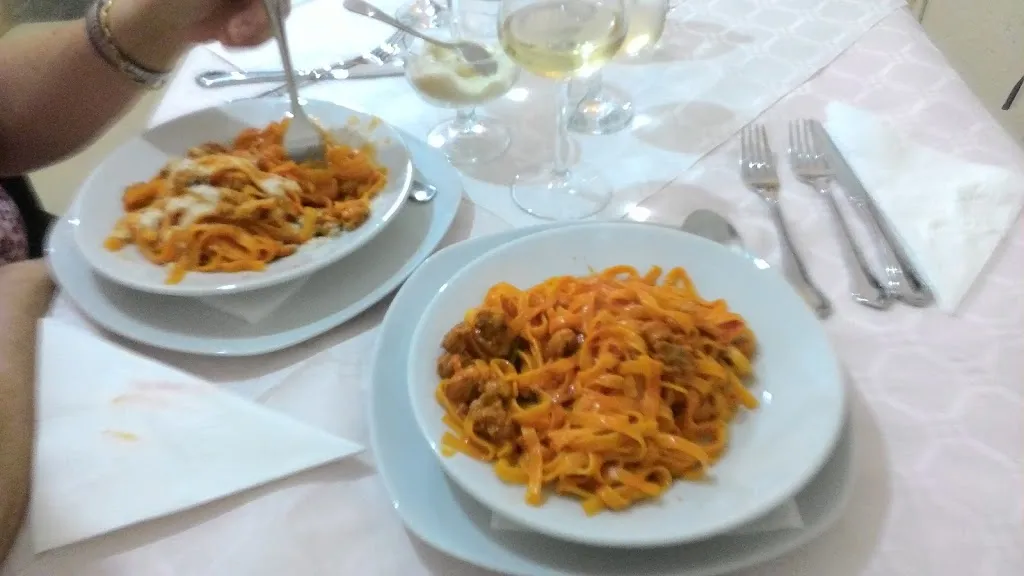 enzo lada_Fantastic Ristorante Pizzeria_Canicattì_review