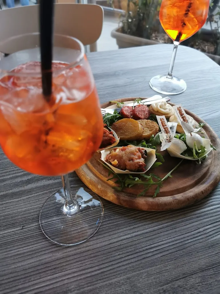 Caffè Letterario Tra Le Righe_Canicattì_slider_image_2