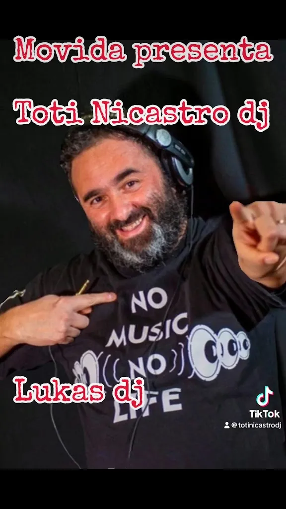 SALVATORE Nicastro (TOTI NICASTRO DJ)_Movida_Castel di Judica_review