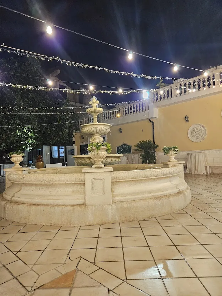 Mariella Lo pumo_sala ricevimenti al canneto_Castel di Judica_review