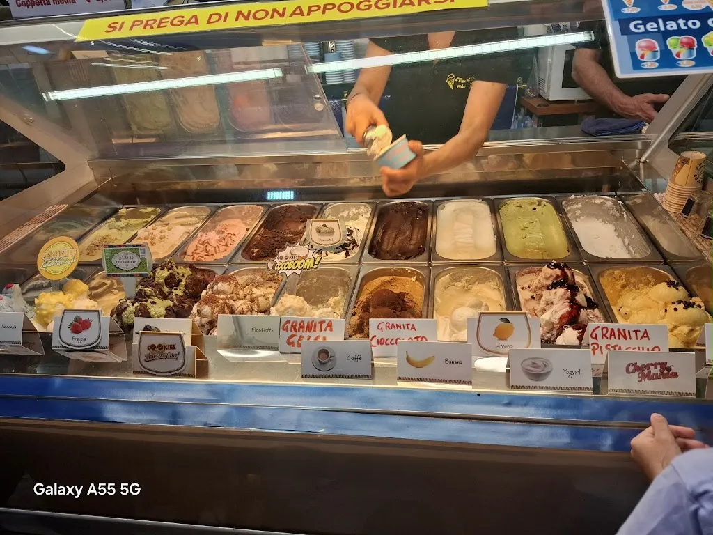 Angela Ielpo_L'oasi del Gelato_Castel di Judica_review