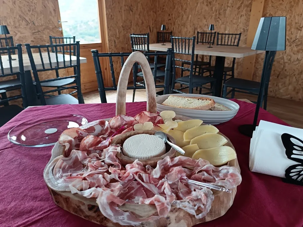 Al passo di Eolo_Castel di Lucio_slider_image_3