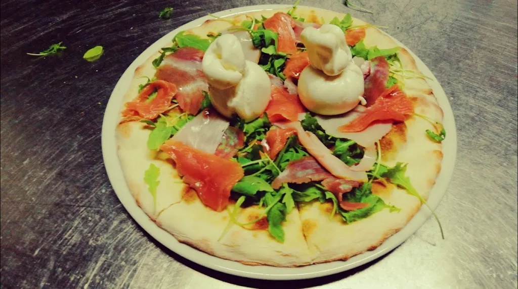 Rosso di Sera_Castell'Umberto_slider_image_2