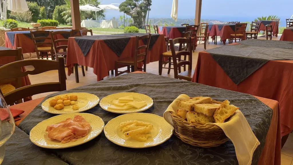 Ristorante La Baracca_Castell'Umberto_slider_image_3