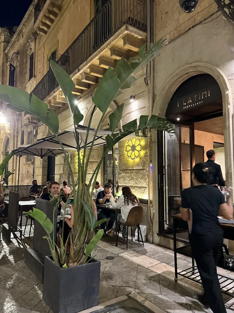 I Latini_Lecce_slider_image_3