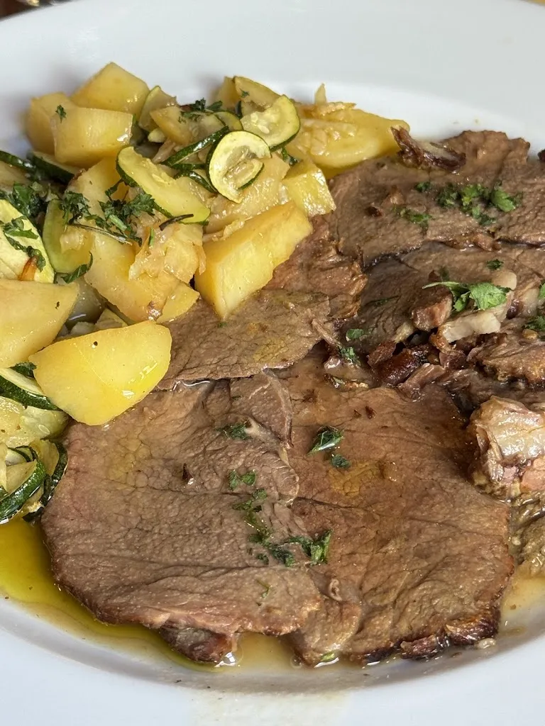 Lokodi Mátyás_Hostaria Cycas_Castelbuono_recensione