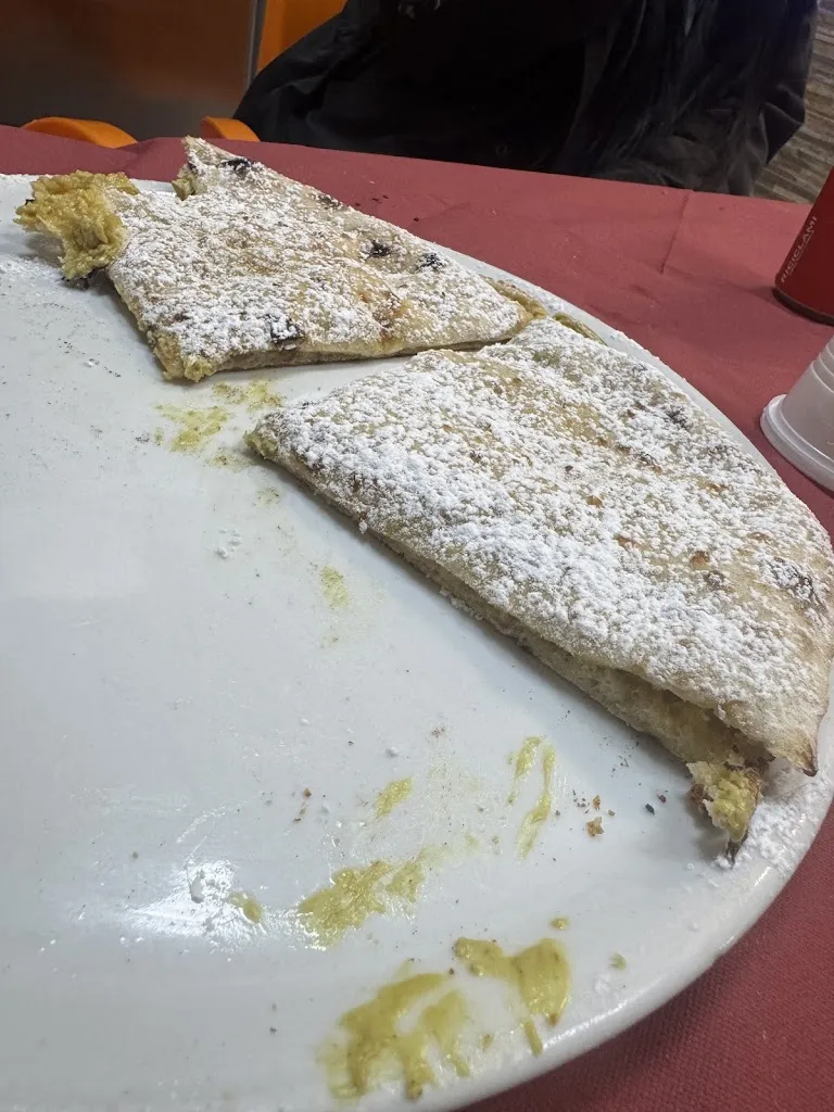 Lawrence Abela_Strapizzami da Adriano Carlentini_Carlentini_review