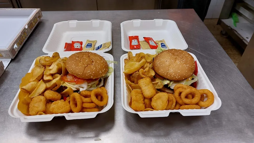 Strapizzami da Adriano Carlentini_Carlentini_slider_image_2