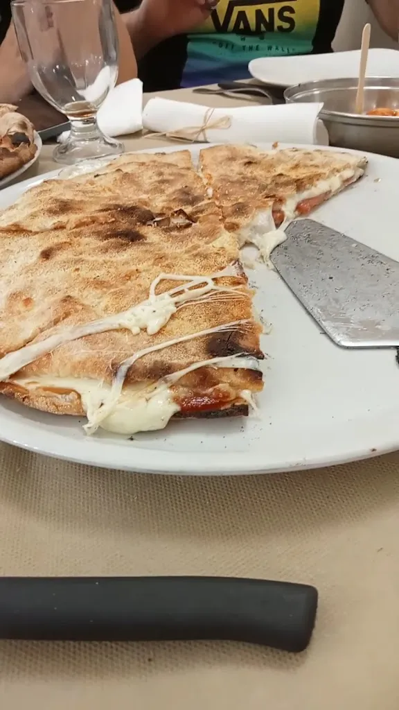 Pizzeria Oneida restaurant in Carlentini