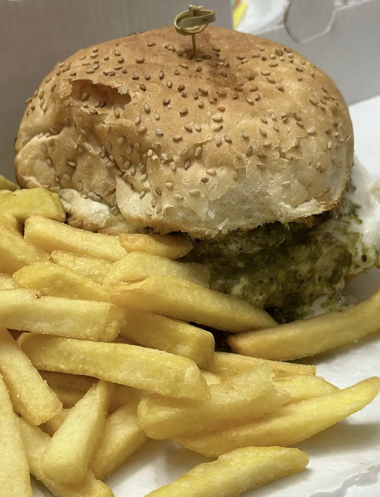 Emanuel Mangiameli_Gusto Più Pizzeria_Carlentini_review