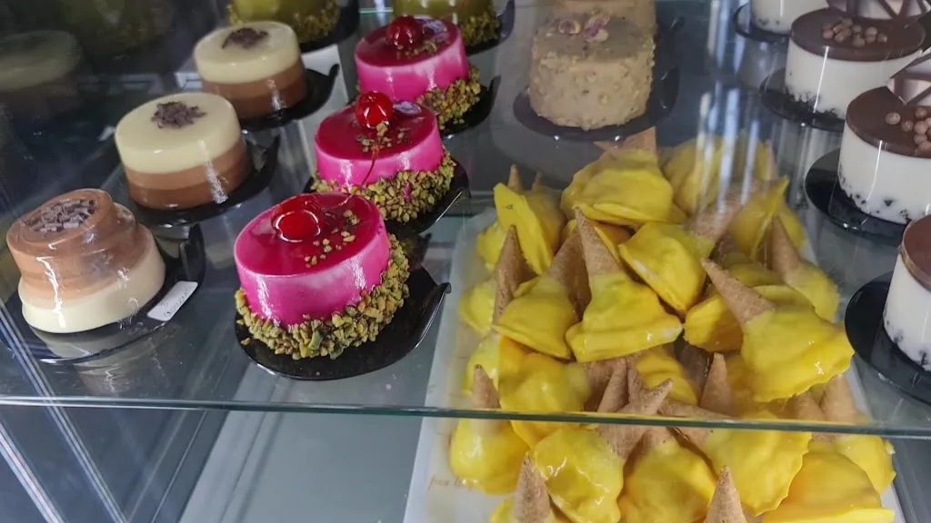 Etna Rouge_Carlentini_slider_image_2