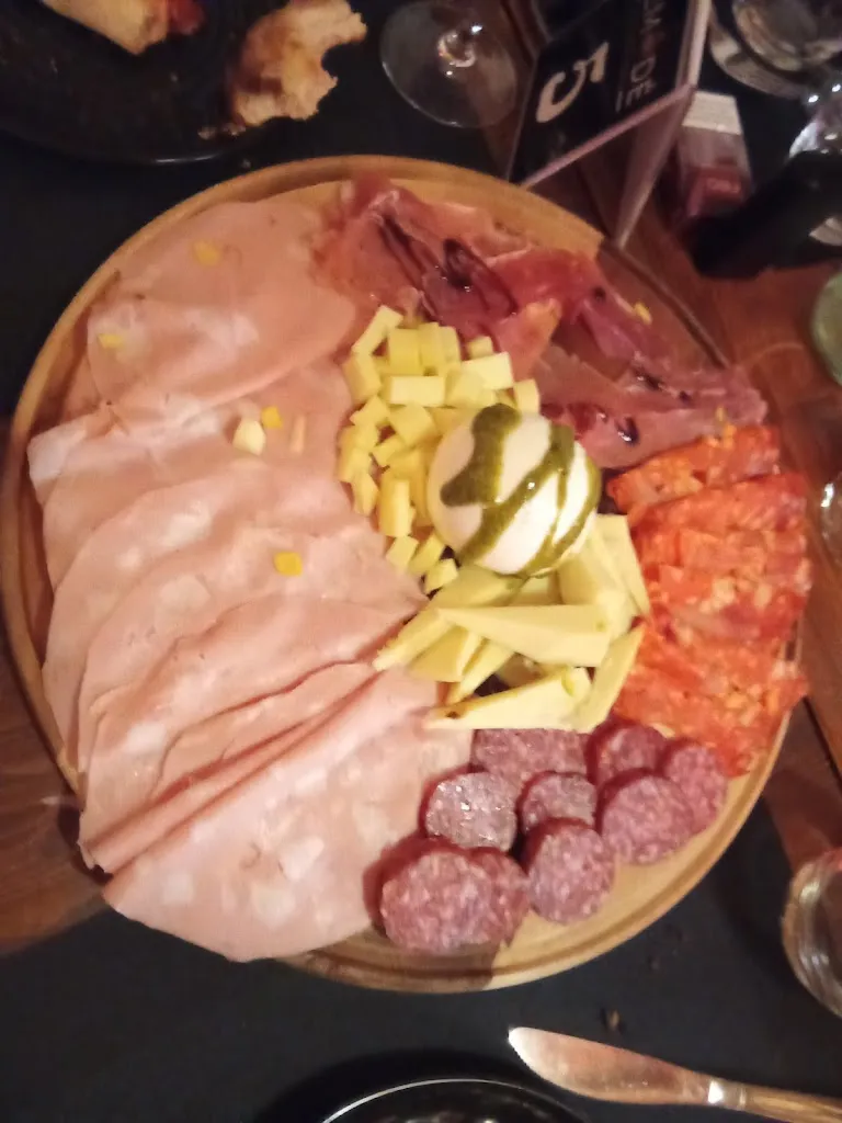 Maria Palmina Breci_Démodé Lounge Bar_Carlentini_recensione