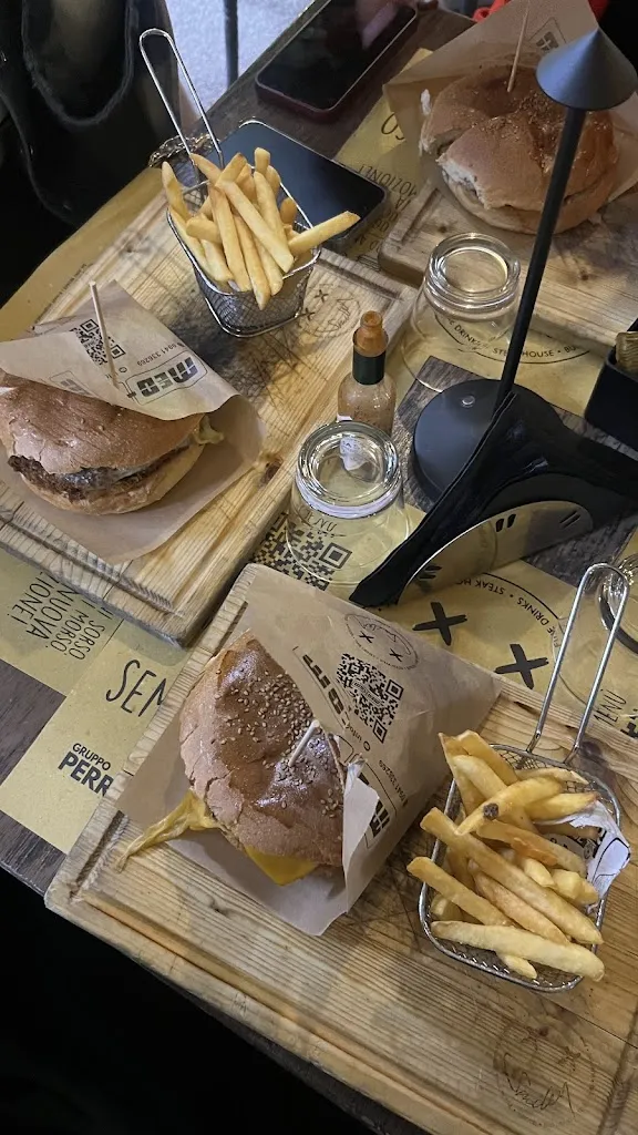 Sabri S. S. Zahra_Smiley Steak House Ristorante e Cocktail Bar_Capo d'Orlando_review