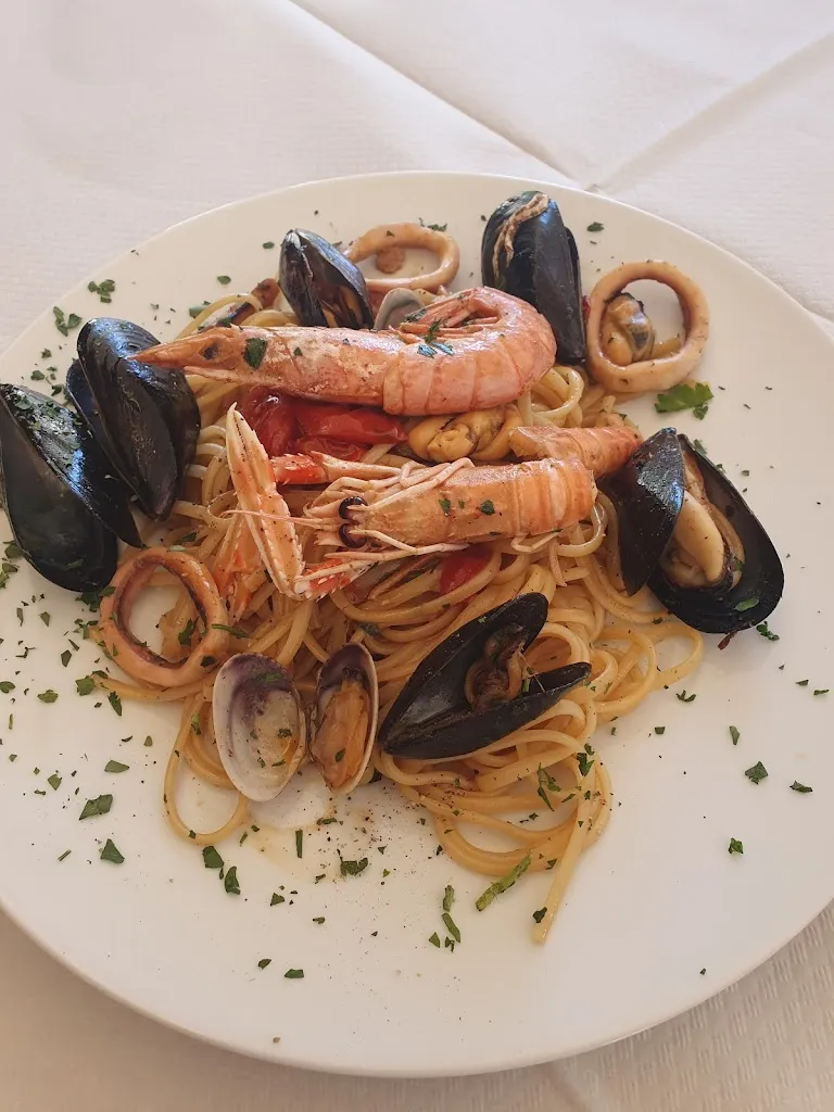 Kriss NoHomo_Le siciliane_Capo d'Orlando_review