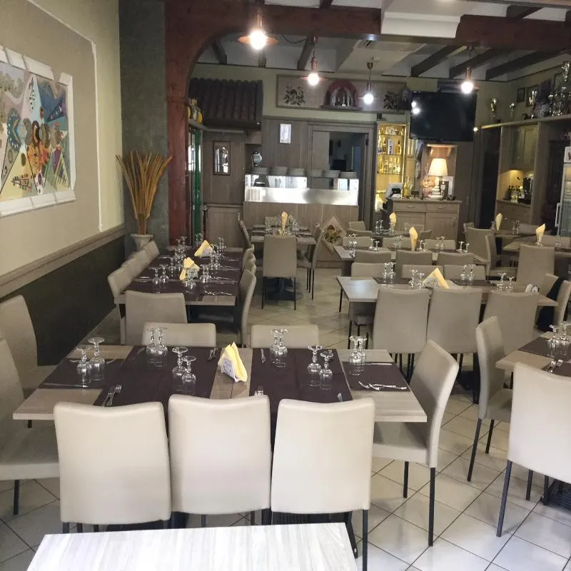 Ristorante Pizzeria L'Ambasciata dei Nebrodi restaurant in Capo d'Orlando