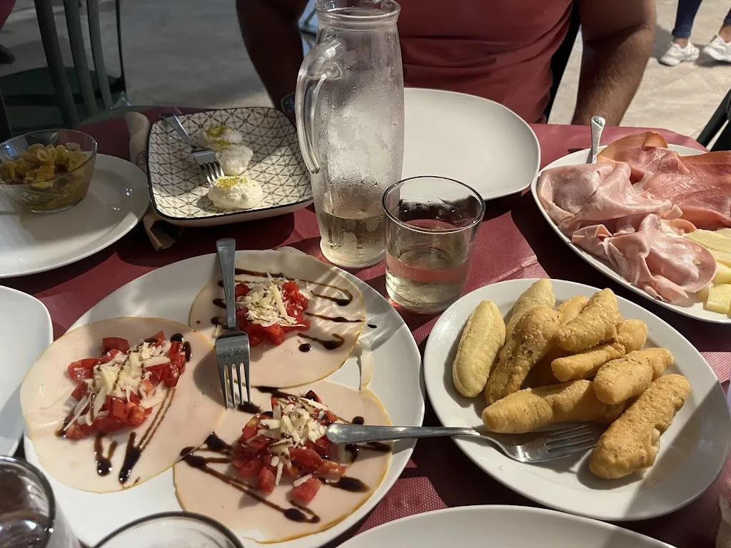 Benedetta Pasquariello_Gastarea_Capo d'Orlando_review