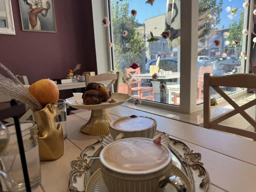 Flower Cafe’ restaurant in Capo d'Orlando