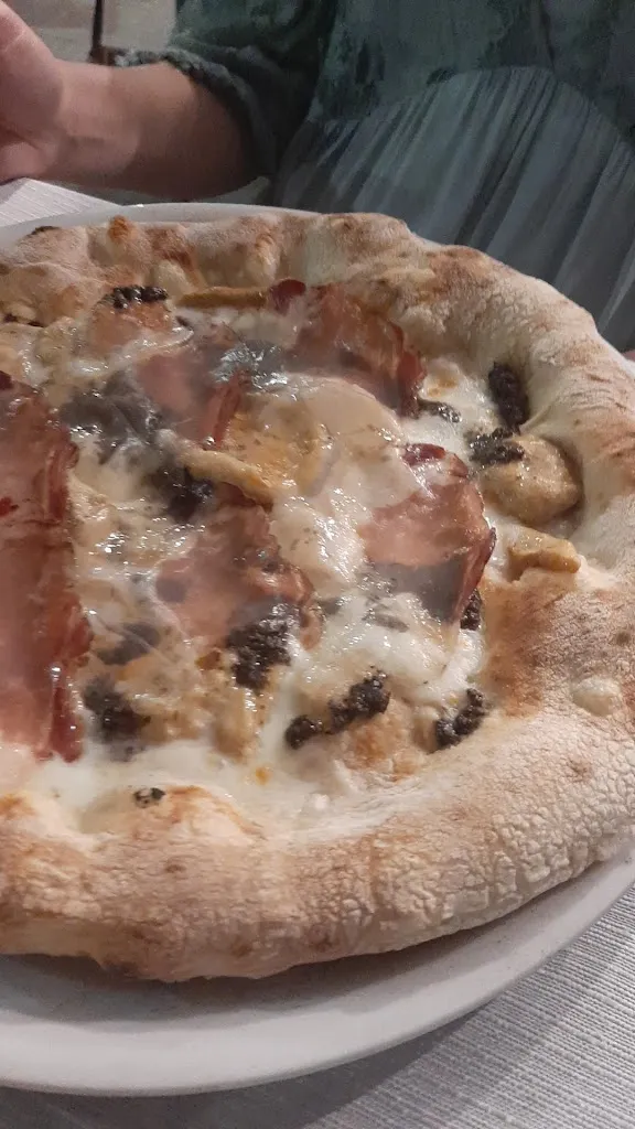 SCIALACORI Pizza e cucina al mare_Capo d'Orlando_slider_image_2