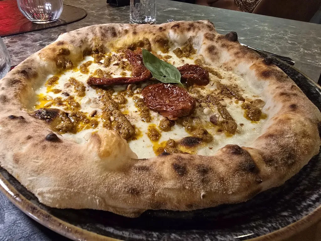 Impasto Pizzeria Contemporanea_Capo d'Orlando_slider_image_3