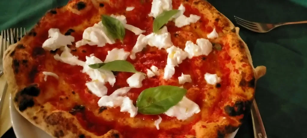 Gulino Pizza & Dintorni_Castellana Sicula_slider_image_3