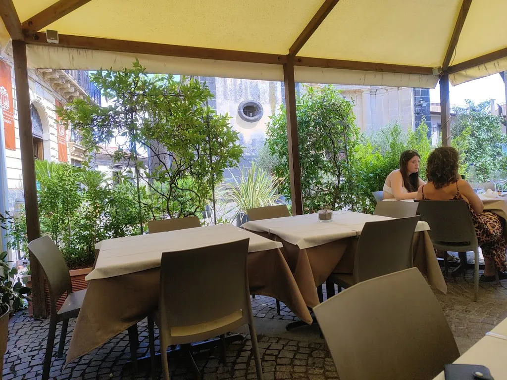 La dispensa dell'Etna_Castiglione di Sicilia_slider_image_3