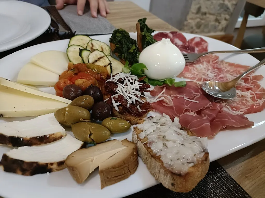 La Cantina di Monsignore_Castiglione di Sicilia_slider_image_2