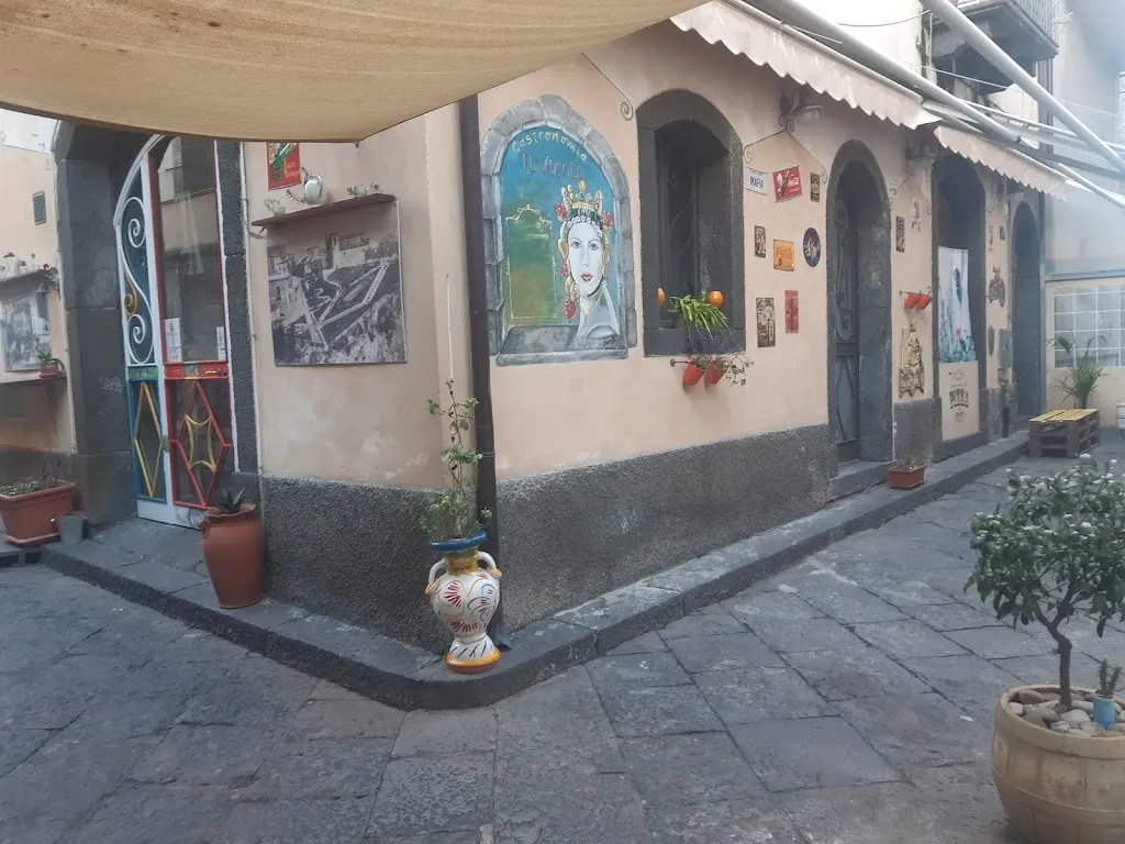 Gastronomia IL Vicolo Treffiletti Carmelo restaurant in Castiglione di Sicilia