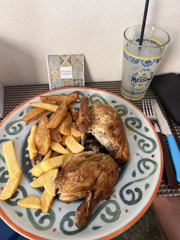 Gastronomia IL Vicolo Treffiletti Carmelo_Castiglione di Sicilia_slider_image_3