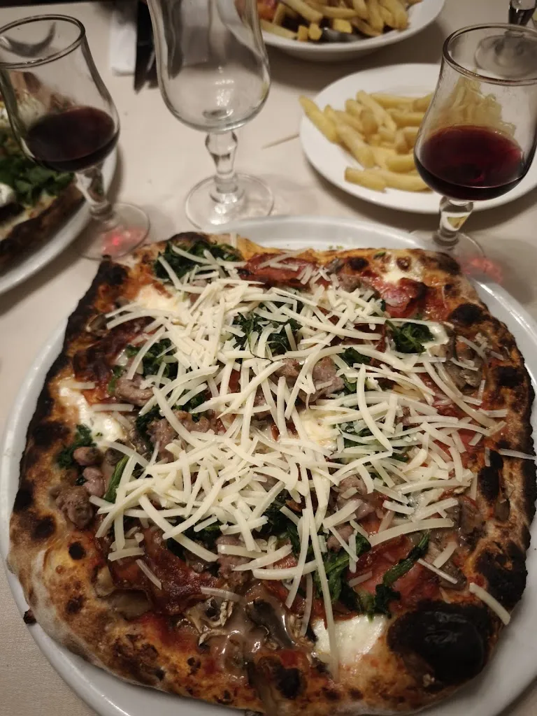 Antichi Sapori e Tradizioni Pizzeria Trattoria Ristorante_Castrofilippo_slider_image_2