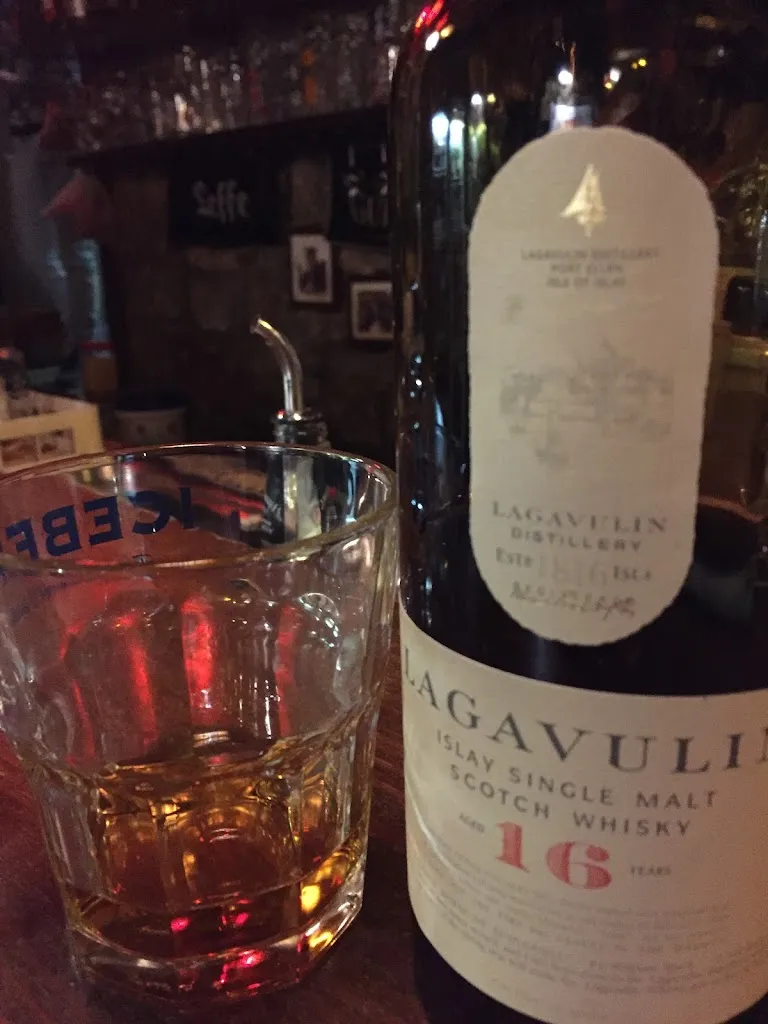 Marta Dal Cin_Etno Castel's Pub_Castronuovo di Sicilia_review