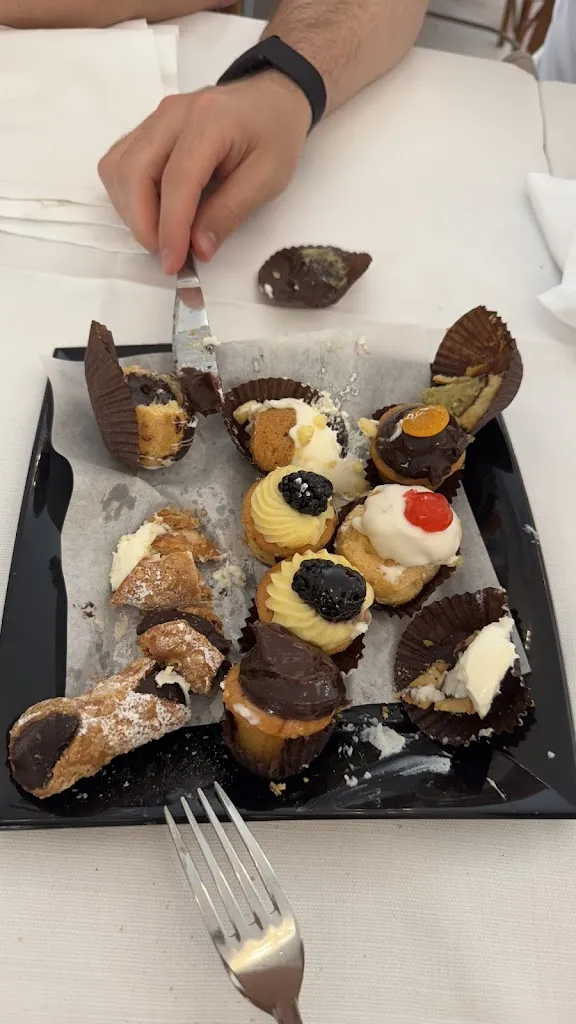 Sofiia Mishchenko_Daidone 1945 Bar Pasticceria e Ristorante_Catenanuova_review