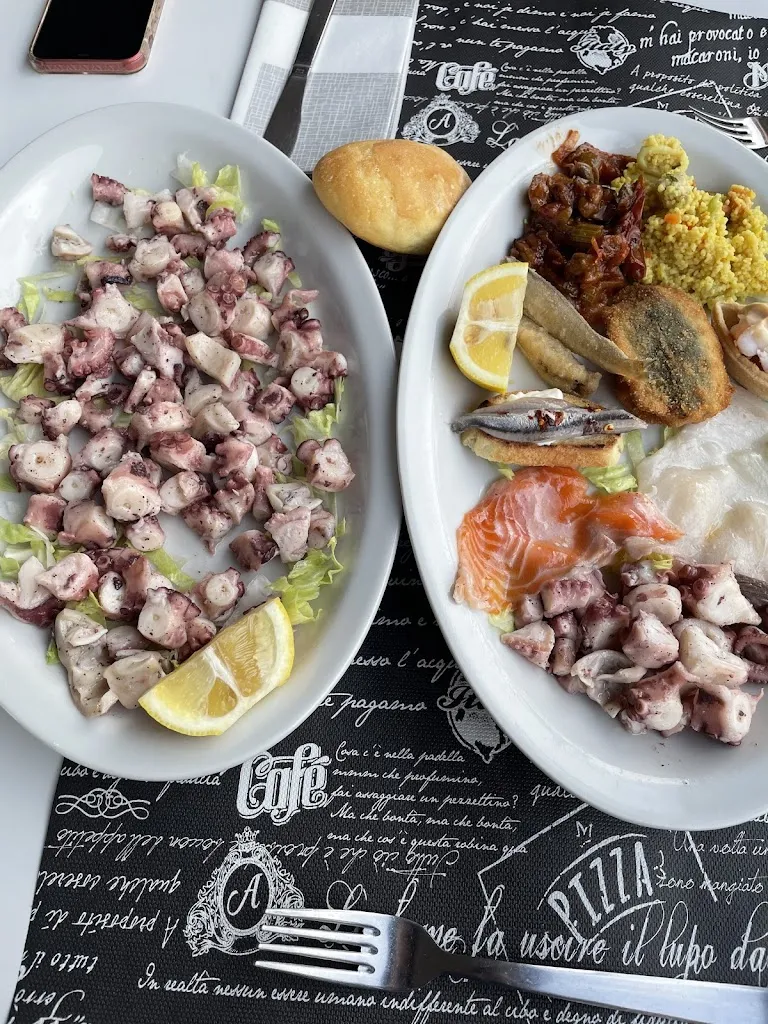 Arnaud Loubatiere_Glamour Café_Catenanuova_review