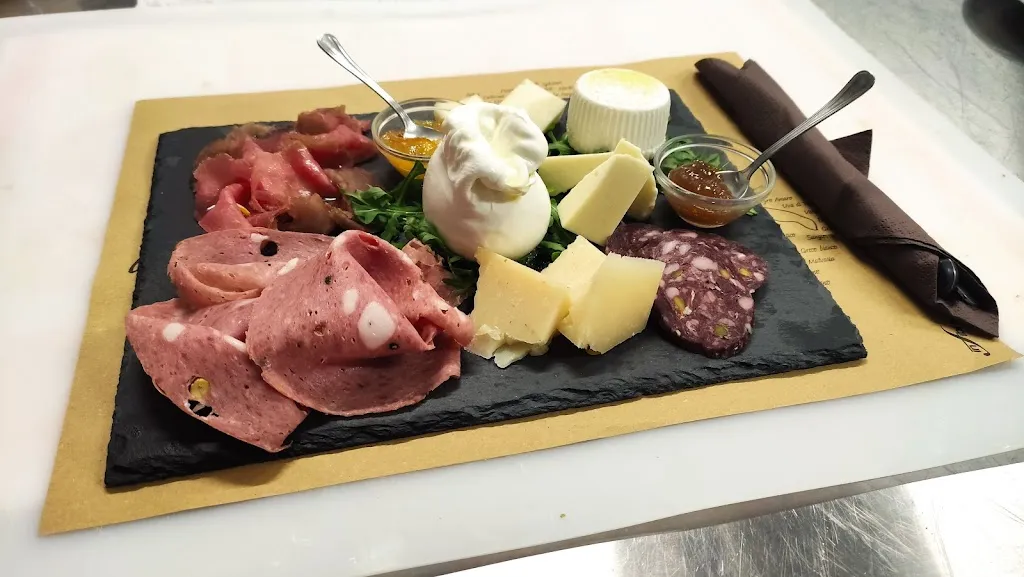 Cerberus Exclusive_Catenanuova_slider_image_3